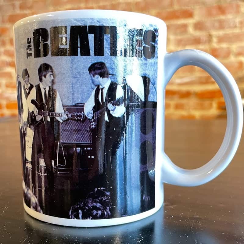 Beatles-mug-in-cavern