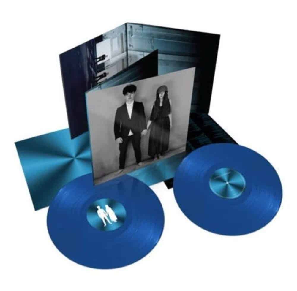 U2-Songs-of-Experience-blue-vinyl-record-album-spread