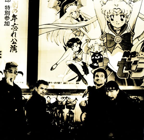 U2-the-best-of-1990-2000-sleeve